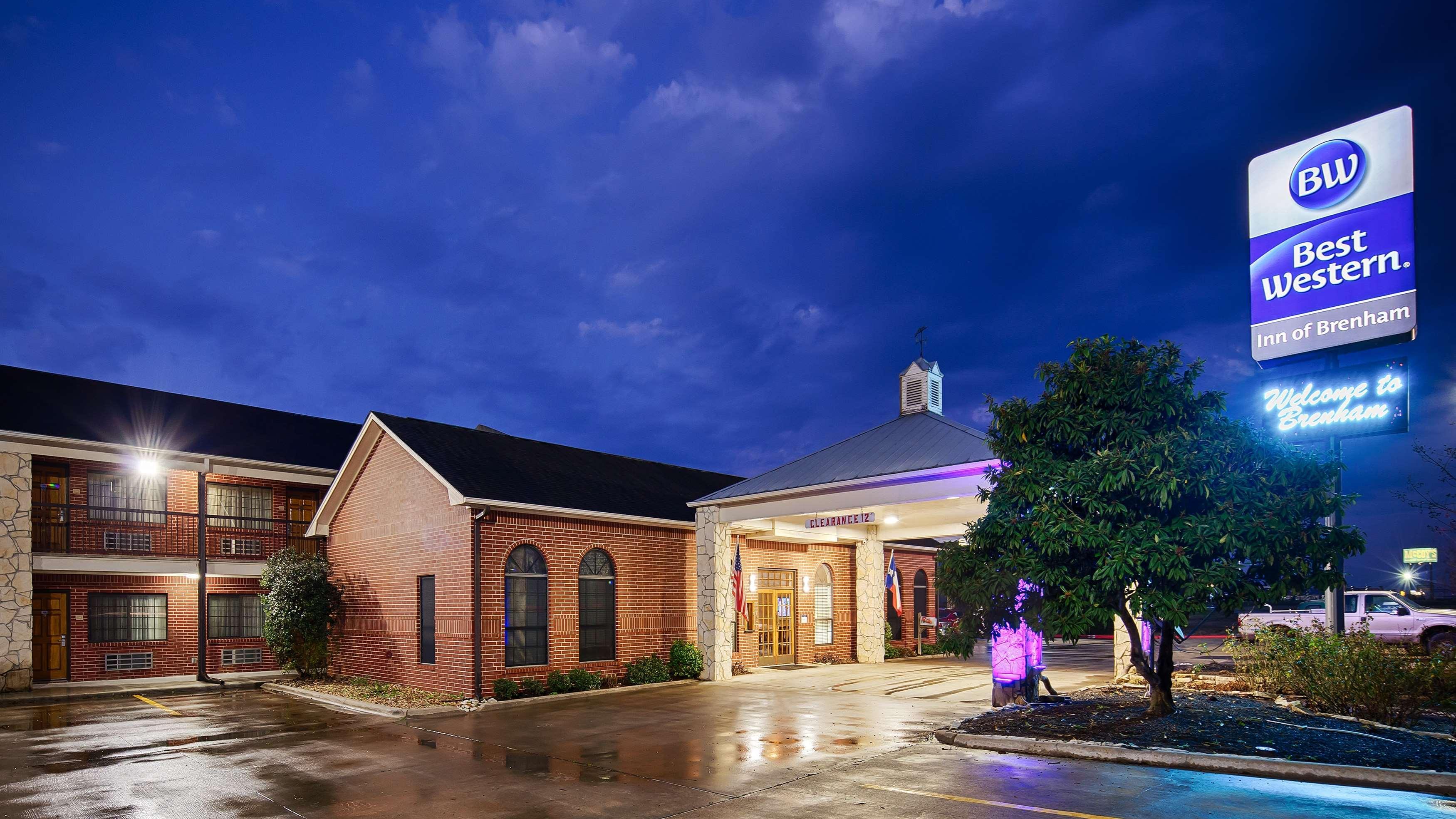 Best Western Inn Of Brenham Exterior photo